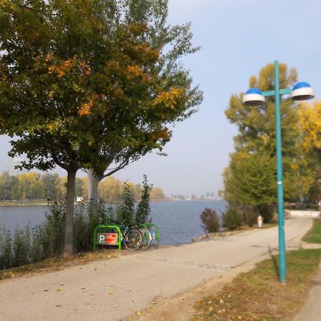 Bungalow At Lake Alte Donau Vídeň Exteriér fotografie